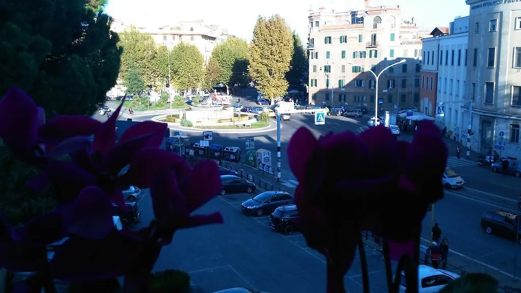 Fiore Vaticano B&B Roma 5*,